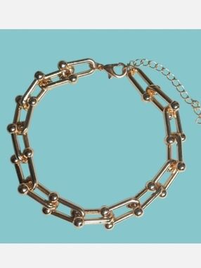 Fancy U link bracelet Adjustable